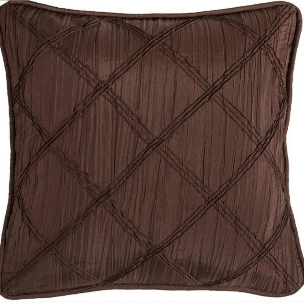 NWT- HiEnd Accents LORETTA BATISTE THROW PILLOW W/ RUCHING, CHOCOLATE, 18 X 18